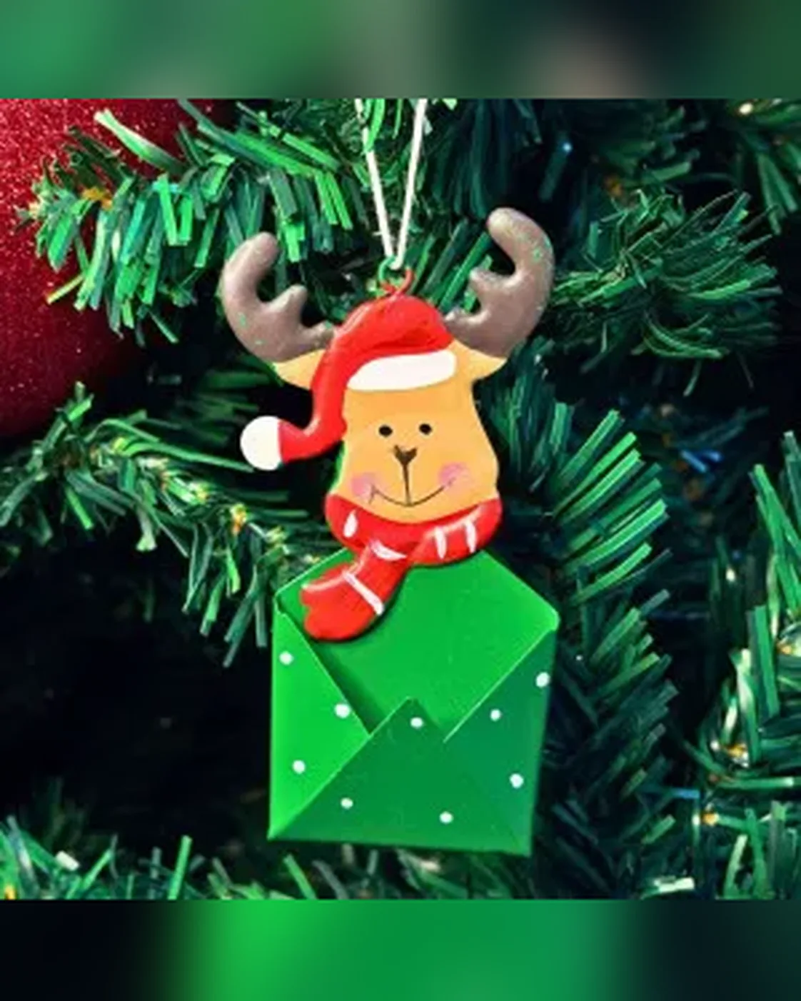 Enfeite Pendente de Árvore de Natal Rena no Envelope Verde 12c